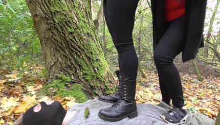 Trampling Slave for the Sado-stepsisters!