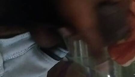 Indian girl no I am hand using and