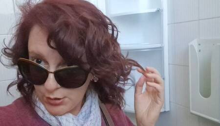 Exaggerated farts in the public bathroom of a bar 1080HD