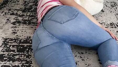 farting a lot in my jeans are going to break from so many farts