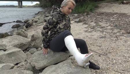 SLWC walking cast near river of Danube