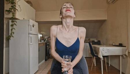 Loud Swallow - Alanna is preparing for the competition-wmv