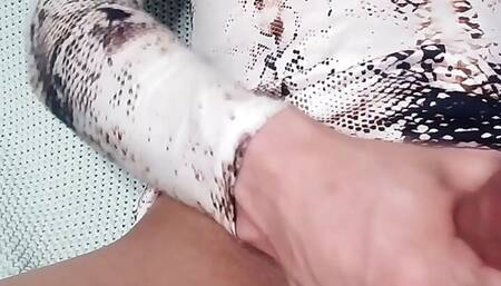 Close-up jerking off sissy crossdress