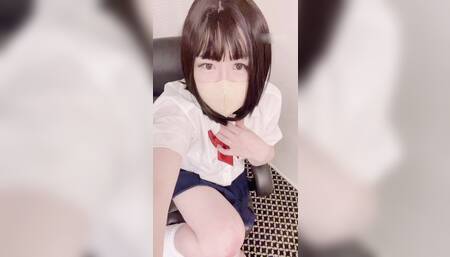 I tried playing with a dildo and an electric plug♡