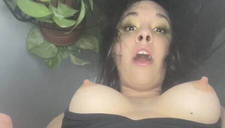 Dirty talk: Latina Carmen Castro smothers you with her pussy before date