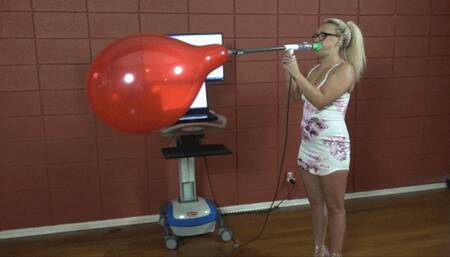 Amber Deen Blows Single and Double-Stuffed Q16's to Bursting (MP4 - 1080p)