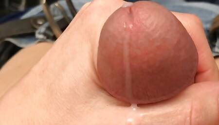 close up cumming