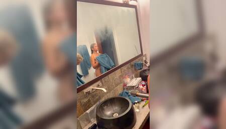 Hannah and Bella take a shower