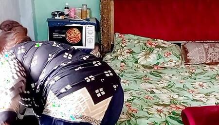 Desi Bhabhi home routine