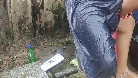 Anita hot bathing outside with sex