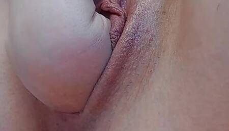 I love fisting my wide pussy