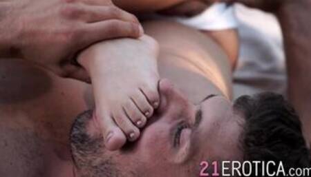 Gorgeous brunette Blue Angel gets her feet licked outdoor