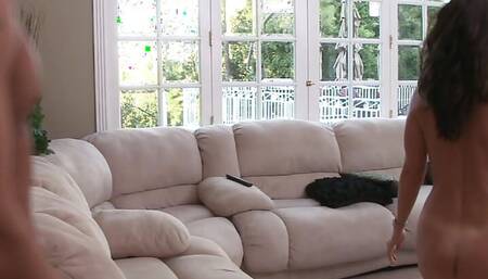 MATURE 4 LOVER - HOTTIE SUCKS A HUGE COCK WHILE BOUND TO A