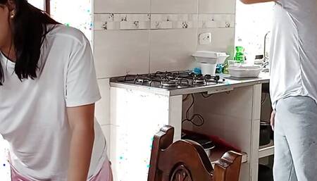 Stepmom with a big ass gets her pussy fucked by her perverted stepson CREAMPIE - Porn in Spanish