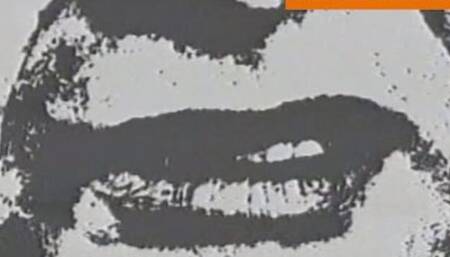 Chick's eating pussy scene