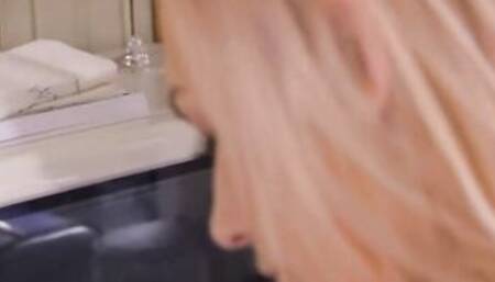 MOMxxx Lesbian Stepmom Florane Russell and skinny blonde barely legal Jenny