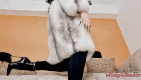 Seductress in Fur Has a Challenge for you