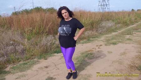 On a sweltering day, a fat female pisses through her leggings