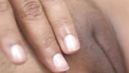 Tamil Girl Vintha boobs & pussy solo sex