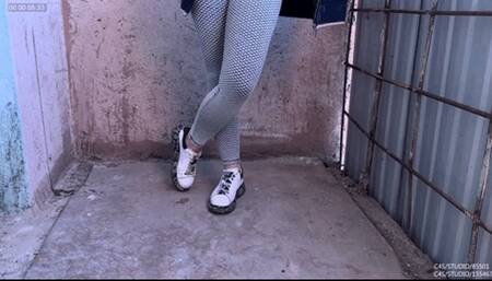 0033Reb Princess Spitting Smoking Spitting Fetish Pov Spit [mov]