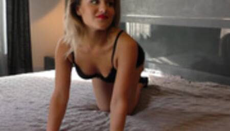 Bedroom Seduction and Masturbation to Orgasm With Linda