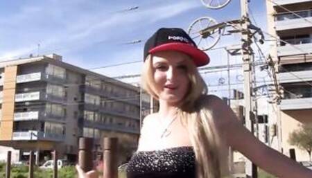 CHICAS LOCA - Exhibitionist Jemma Valentine Loves Gets Dicked Outside - MAMACITAZ