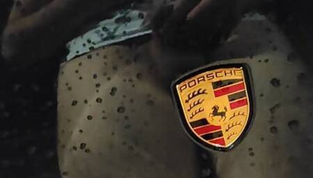 Jerking in front of Porsche 911