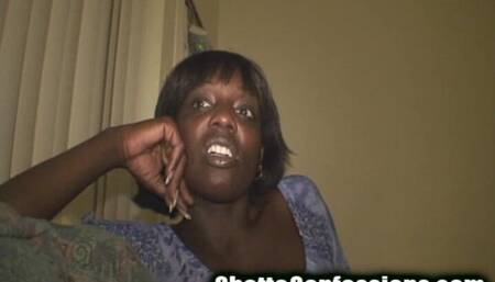 Yappy Ebony Bitch comes to Suck on my Weener