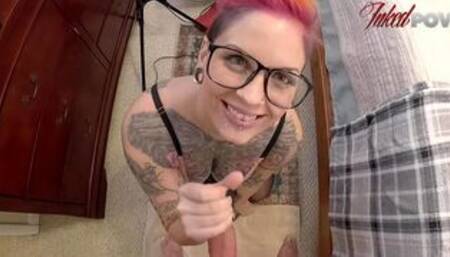 Tattooed babe Ava Minx sees what's cumming