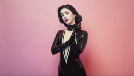 Goddess enjoys black latex catsuit (720p)