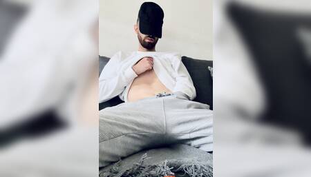I want a hot boy to suck ma hairy dick
