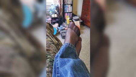 Pantyhose feet short tease