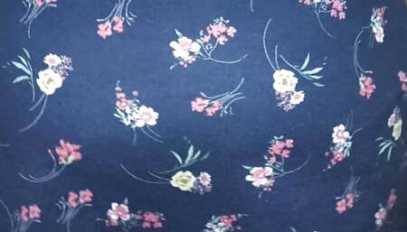 Mi stepsobrina me seduce Mostrandome el culo