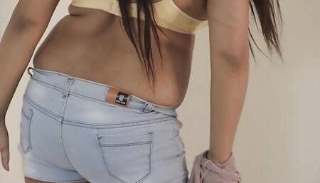 Desi Strip dance on Dilbar Dilbar By Hot College Girl Kashish