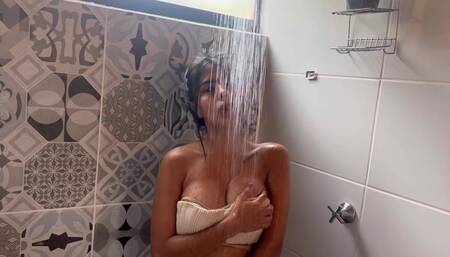 Housekeeper is spying on me taking a shower