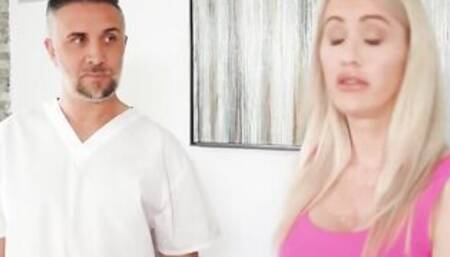 Athletic Anal Rubs Sex Tape With Violet Starr, Keiran Lee - Brazzers Official