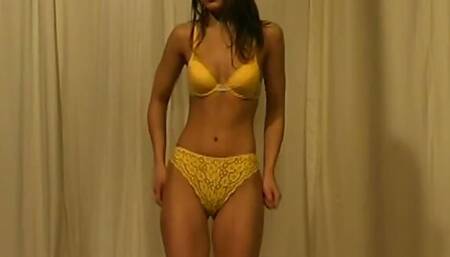 The first audition of Nina the beautiful girl today a pornstar who masturbates her shaved pussy with a sex toy