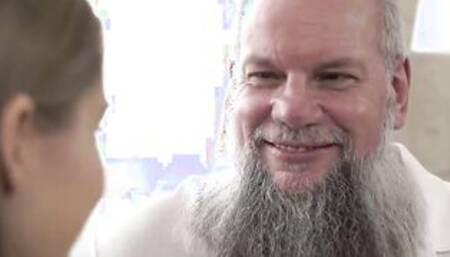 19 year old Year Mature Hottie Is There To Plowed A Grandpa Till He