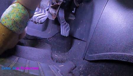 Revving in Wedges & Barefoot Foot View