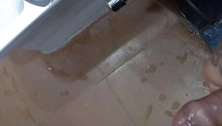 After .....x girl talk to me go washroom and master beat