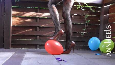 ANIA - balloons and high heels in action