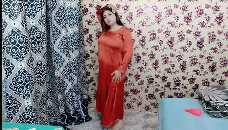 Most Beautiful Pakistani Milf Sadia with Big Natural Tits