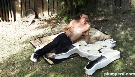 Steamy chickfriend - kissing video - Plumperd