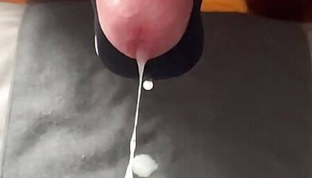 EPIC SLOWMO HANDSFREE CUMSHOT!!!
