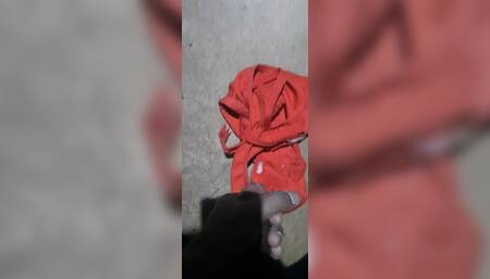 Mami bra cumshot on my room with out parents to home