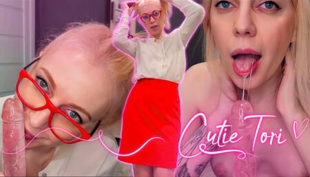 The secretary wants a promotion, sucked the boss deep, Will deepthroat help her?