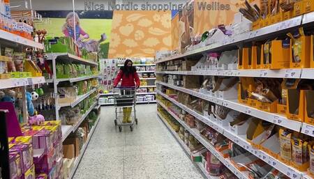 Shopping in Wellies