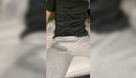 Cumming in pants????????