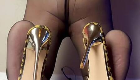 Shiny Black Pantyhose and High Heels