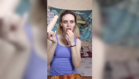 Suck dildo.
